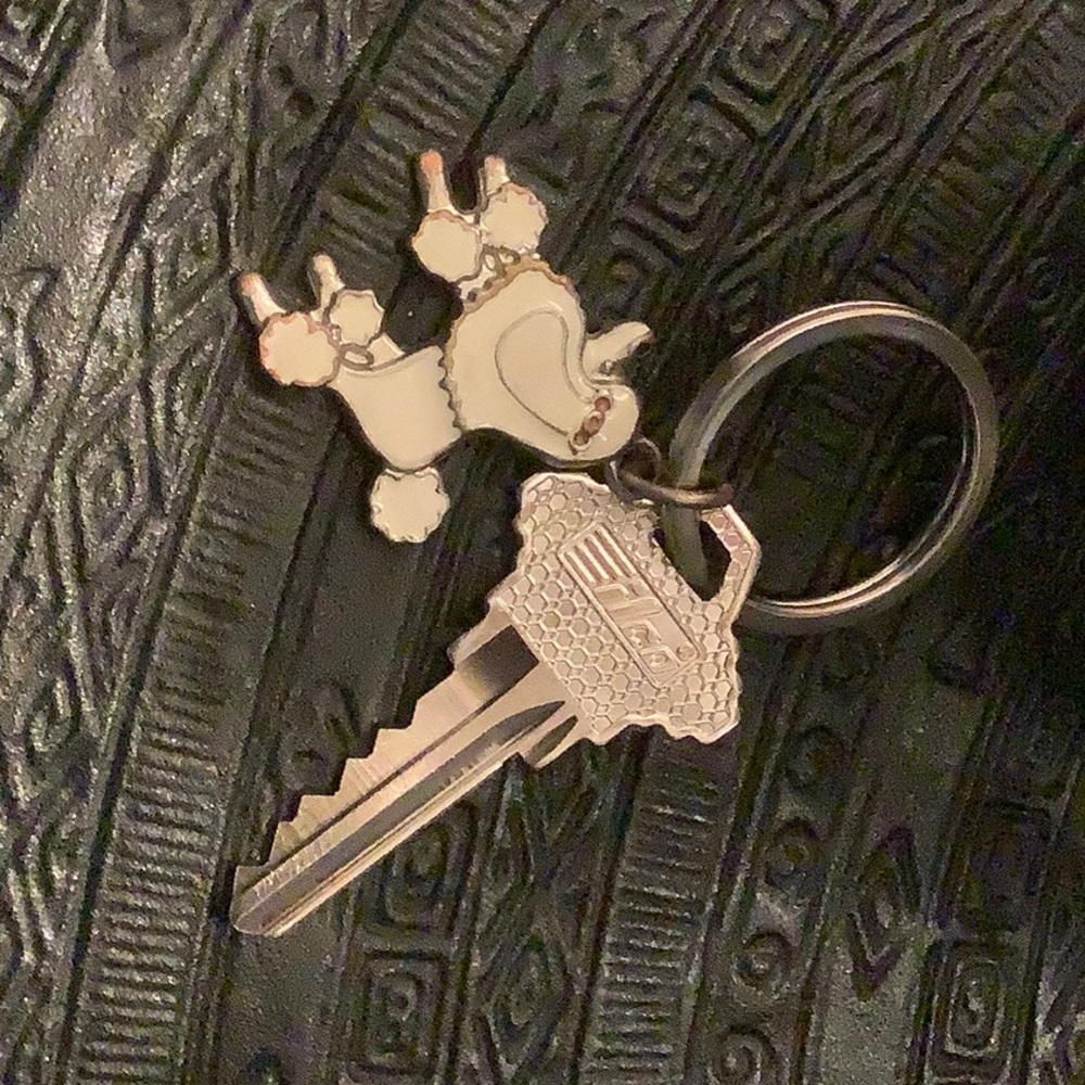 Poodle keychain w/ key